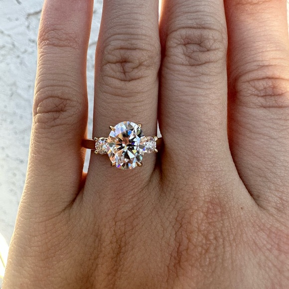 2.5-Carat Oval Moissanite Ring in 14k Yellow Gold | Trellis Setting with Round - Picture 13 of 14